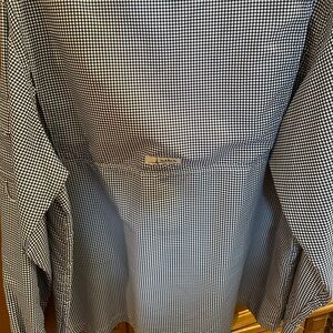 Men’s breathable dress shirt new large
